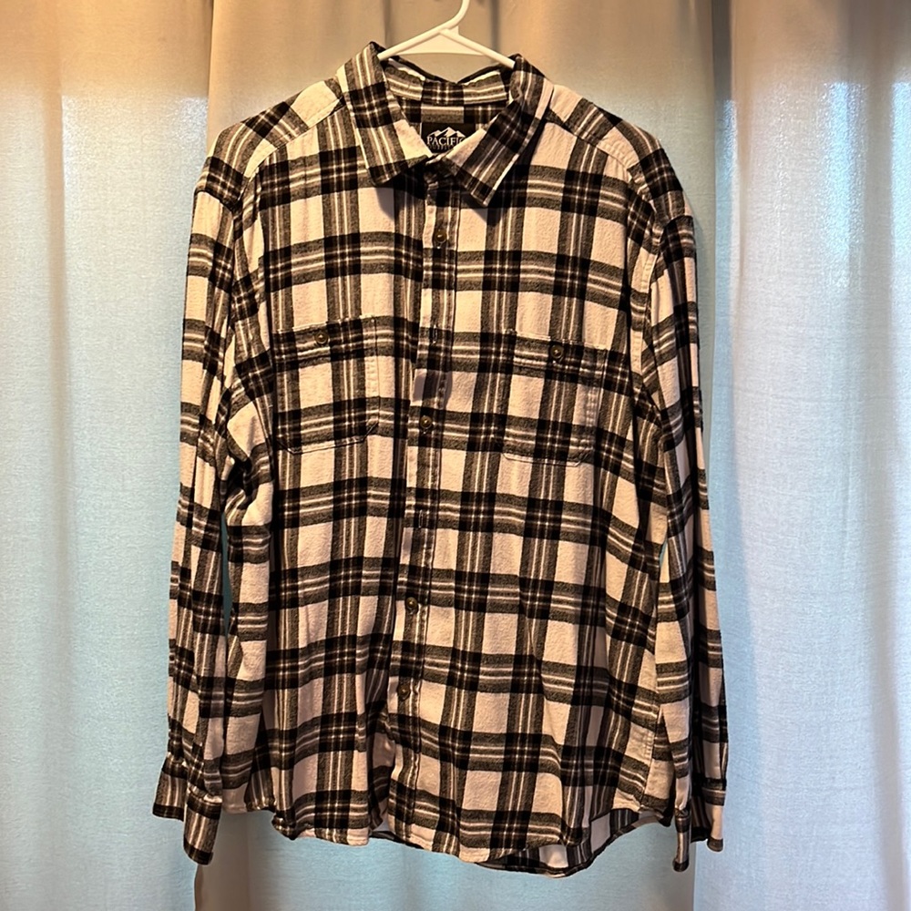 Men’s flannel shirt
